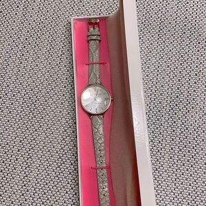 Isaac Mizrahi ladies wristwatch